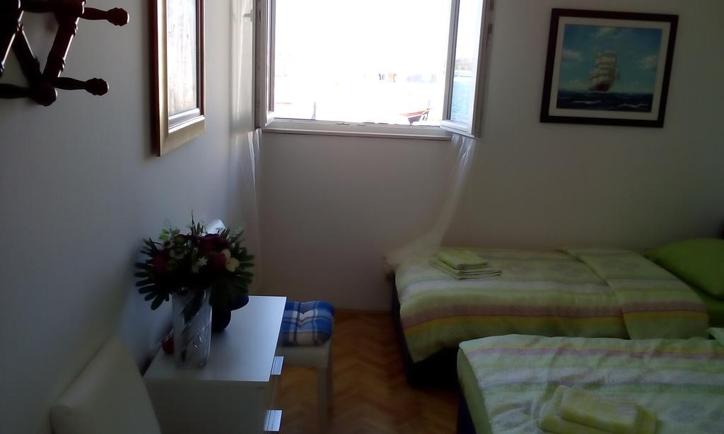 Apartment Masa Pirovac Buitenkant foto
